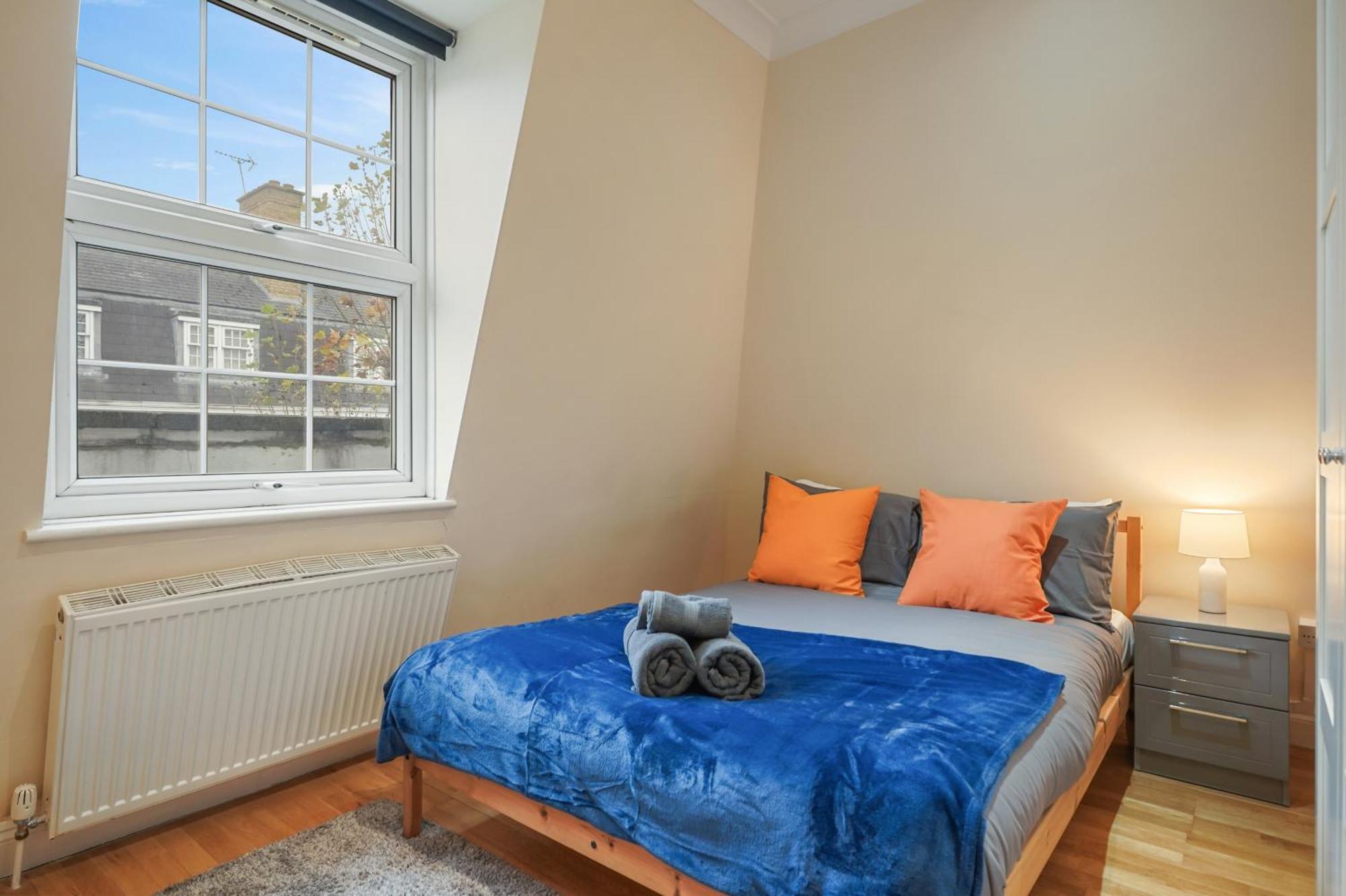 The Chic Townhouse In Kings Cross!!! 3 Floors Apartment ลอนดอน ภายนอก รูปภาพ